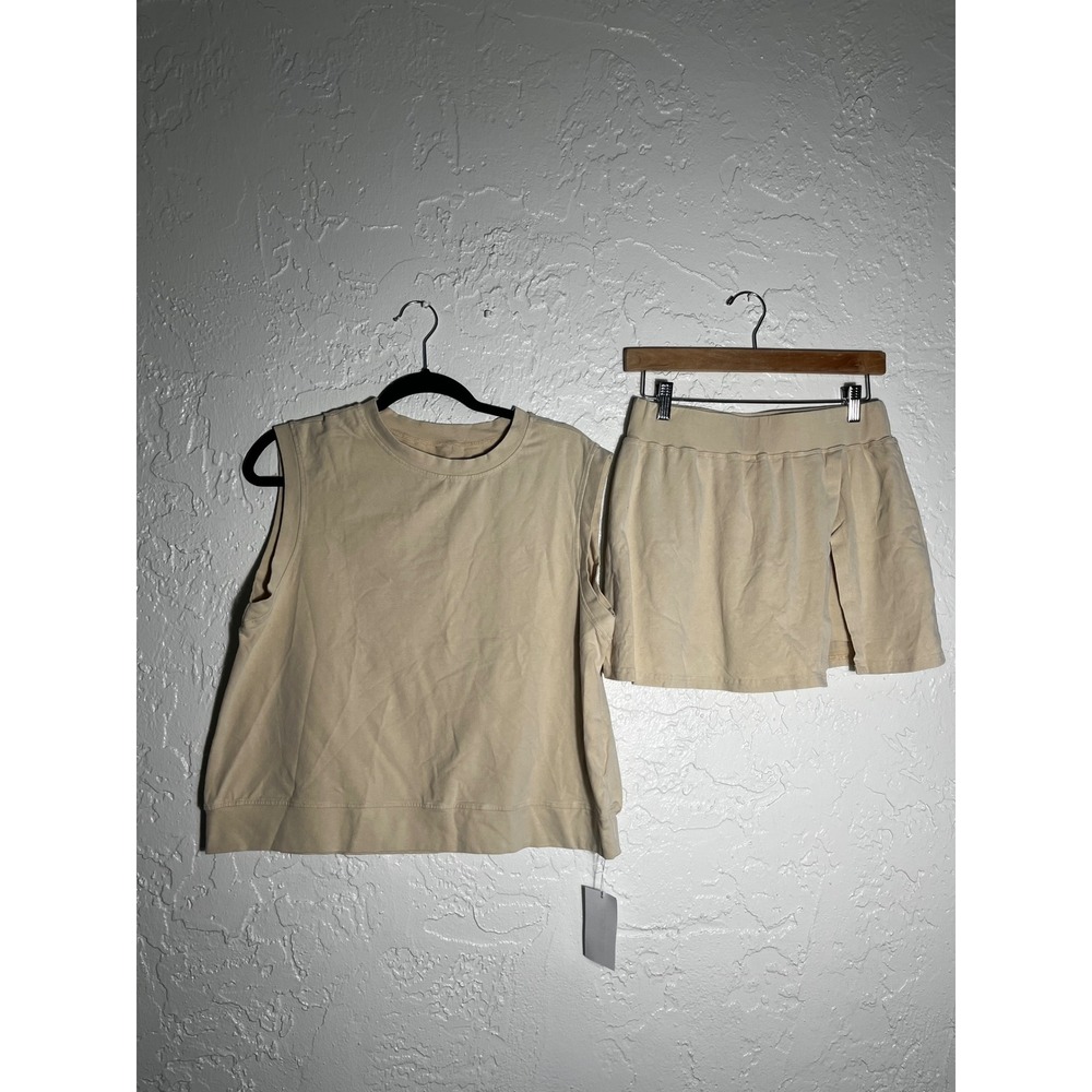 Auvora Apparel Beige Sleeveless‎ Top & Pleated Skort Set Size M